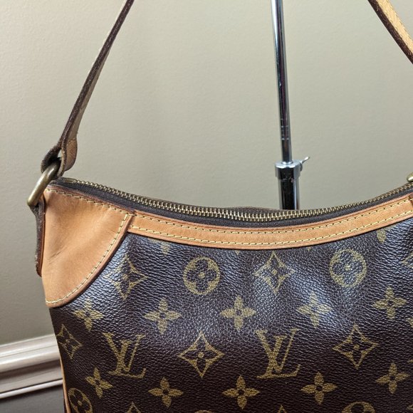Auth Louis Vuitton Odeon Pm Monogram Canvas and Calf Leather Cross Body … - Picture 2 of 14